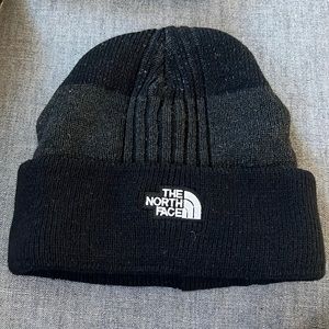 Black mens north face hat